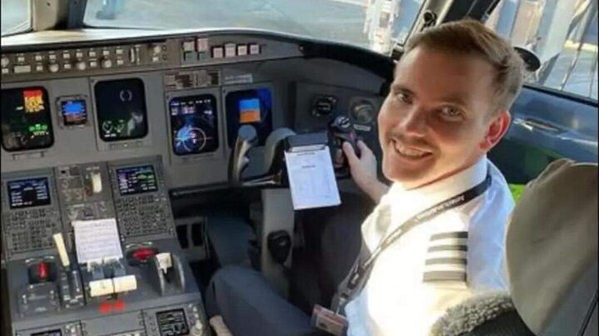 ‘Loved and adored’ first officer based out of Charlotte died in DC plane crash, sister says