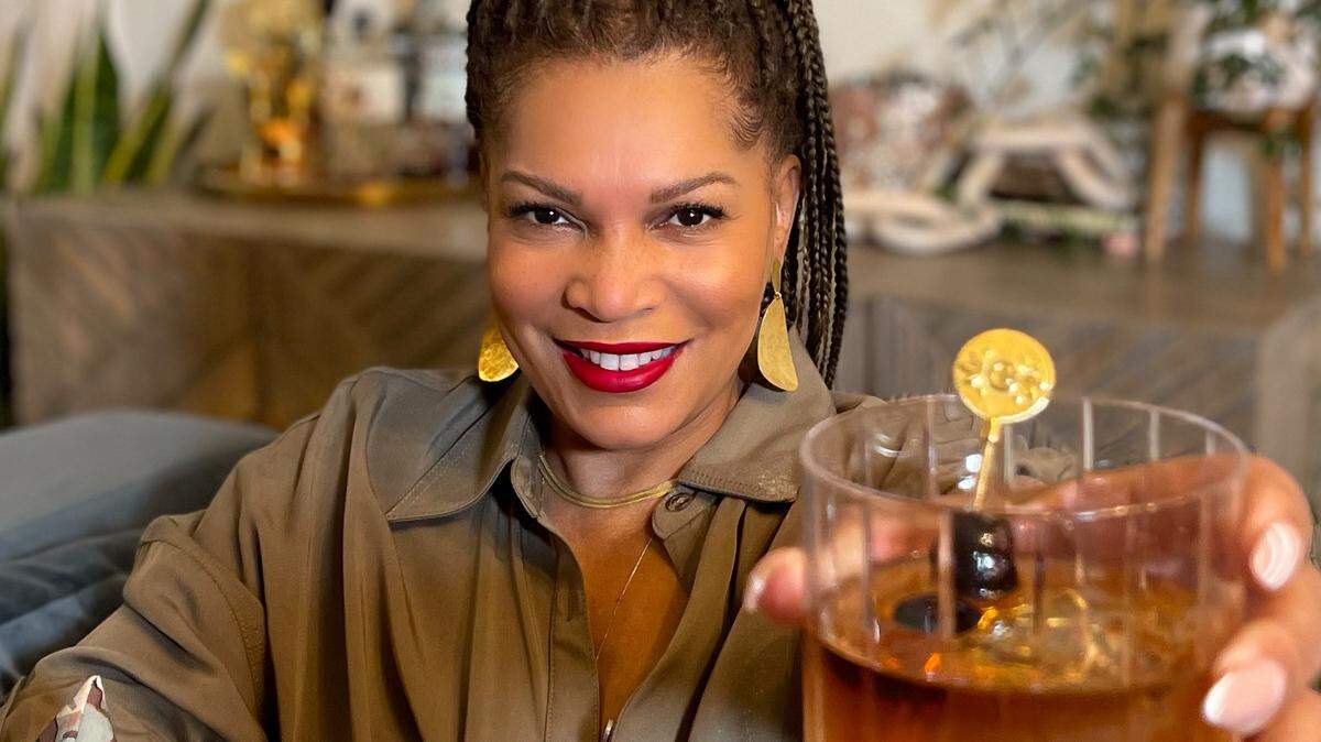 The Cocktailery was born from Tamu Curtis’ Liberate Your Palate cocktail classes and workshops in Charlotte.