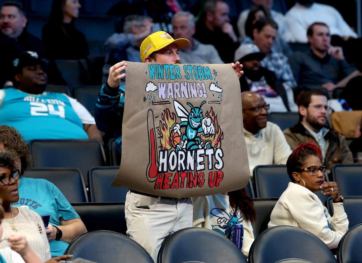 A Charlotte Hornets shows support for the team and also references the recent weather in Charlotte, NC during the team’s game against the New Orleans Pelicans at Spectrum Center in Charlotte, NC on Monday, Feb. 2, 2026. The Hornets defeated the Pelicans 102-95.