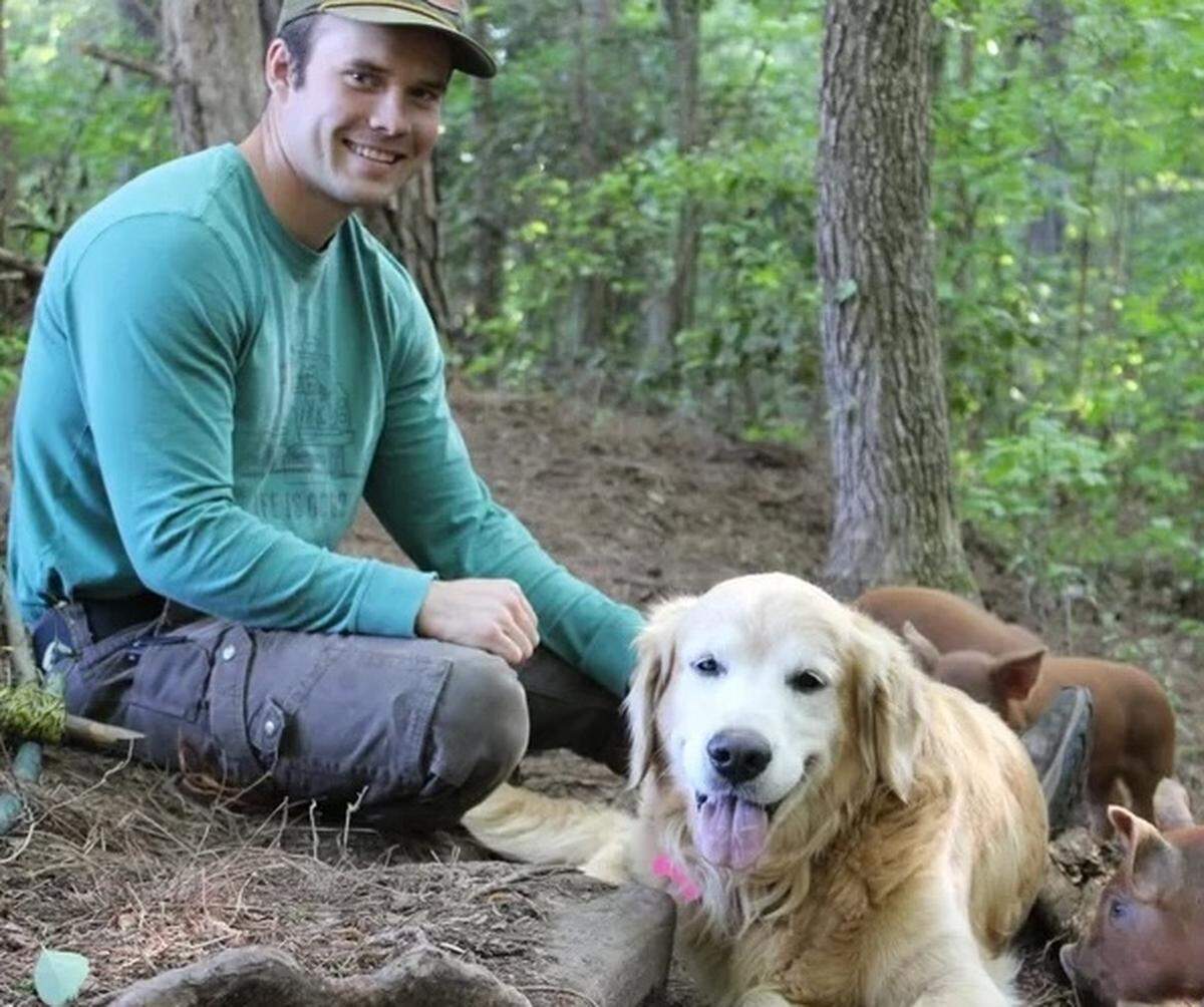 Streeter Heritage Farms is a mix of open pasture and woodland environments, demonstrating Evan Streeter’s commitment to animal welfare and environmental sustainability.
