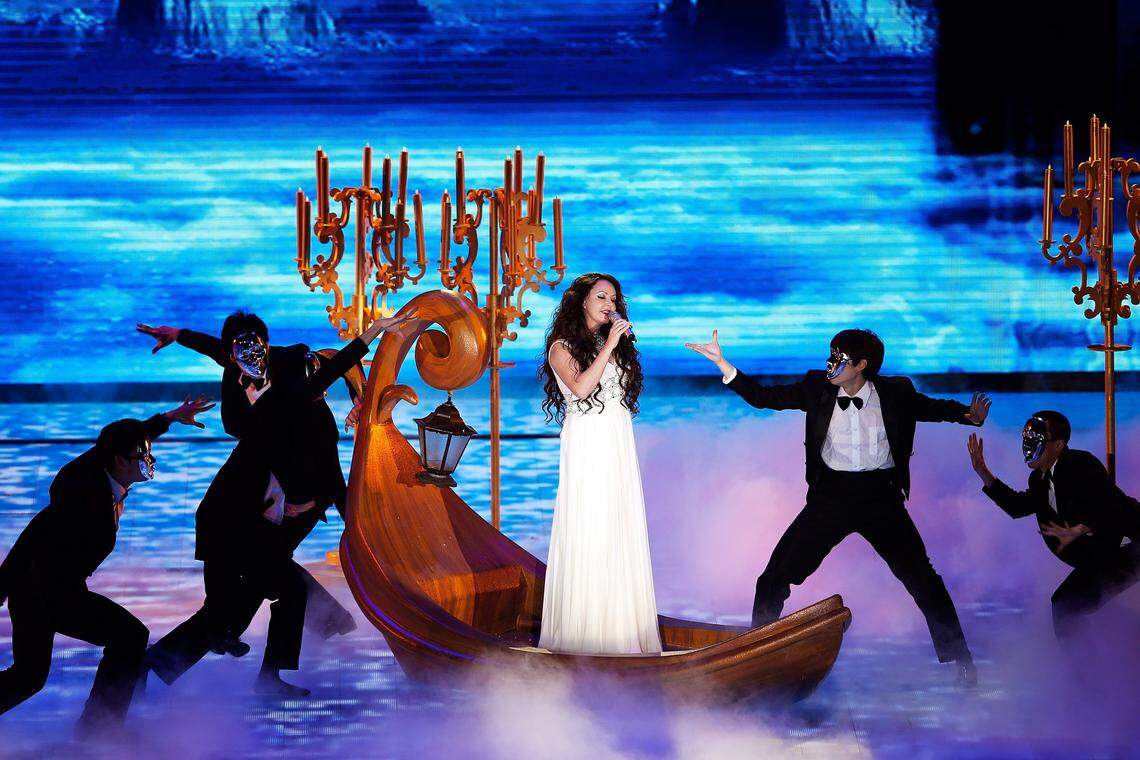 BEIJING, CHINA - APRIL 23:  Sarah Brightman performs on stage during the Third Beijing International Film Festival Closing Ceremony and Award Presentation Ceremony at China National Convention Center on April 23, 2013 in Beijing, China.  (Photo by Lintao Zhang/Getty Images)
