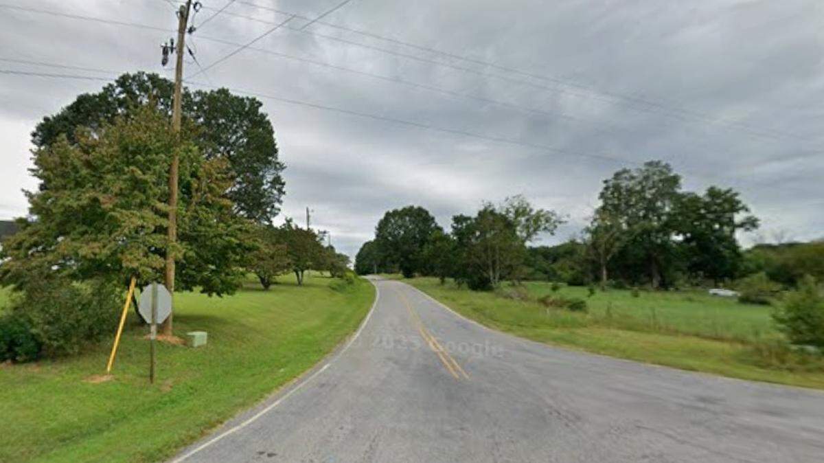 Clues in the snow led to the arrests of two suspects in a business break-in near this rural North Carolina intersection on Sunday, Feb. 1, 2026, a sheriff said.