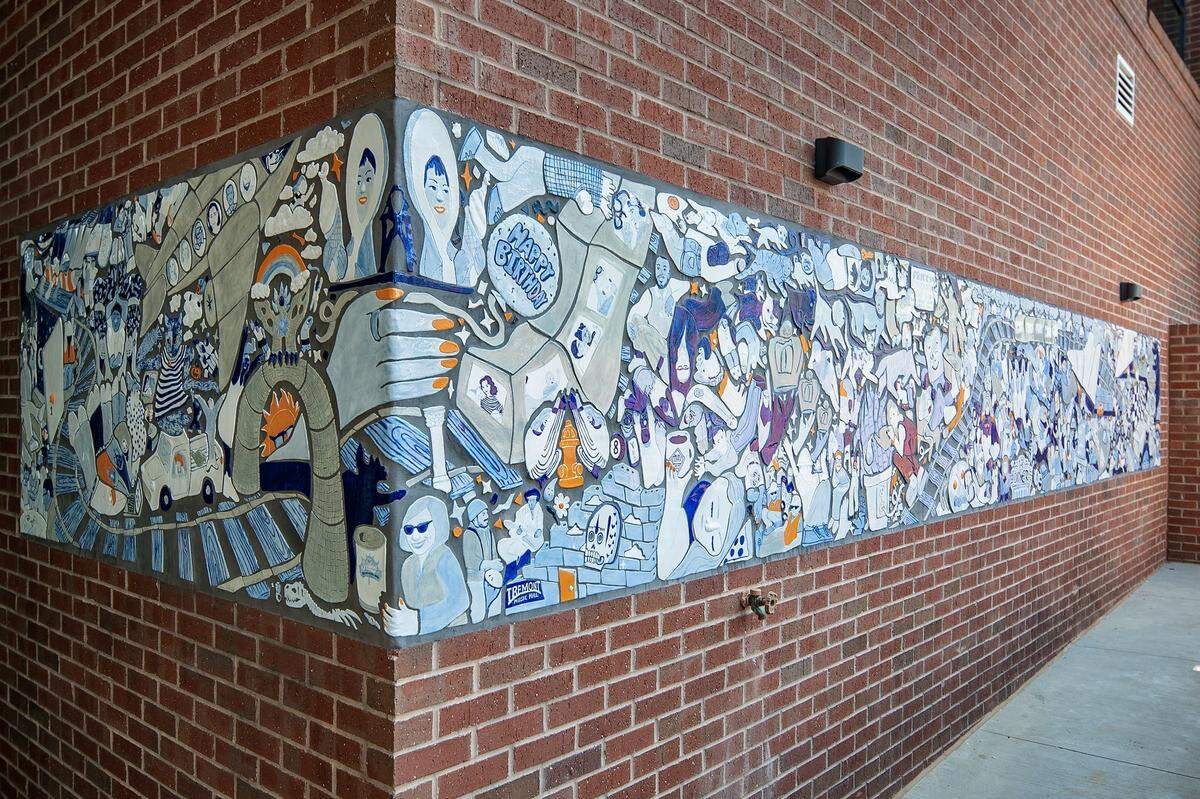 Spend a few minutes taking in Grace Stott’s The Hive and see what iconic Charlotte landmarks you can spot.