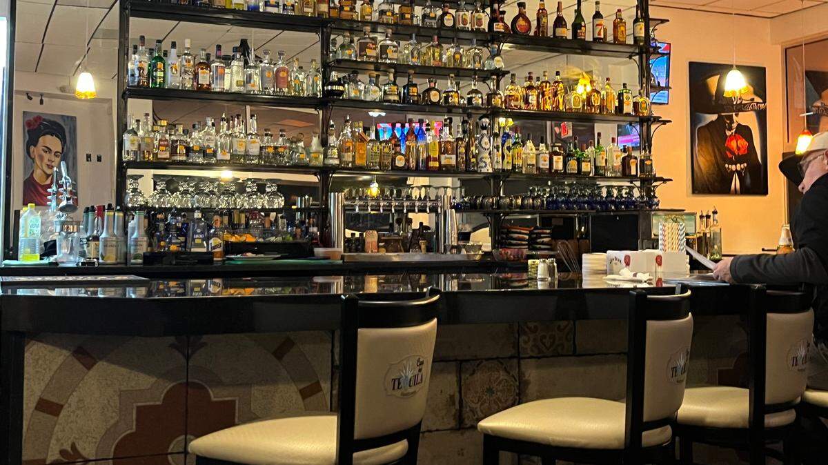 The bar at Casa del Tequila.