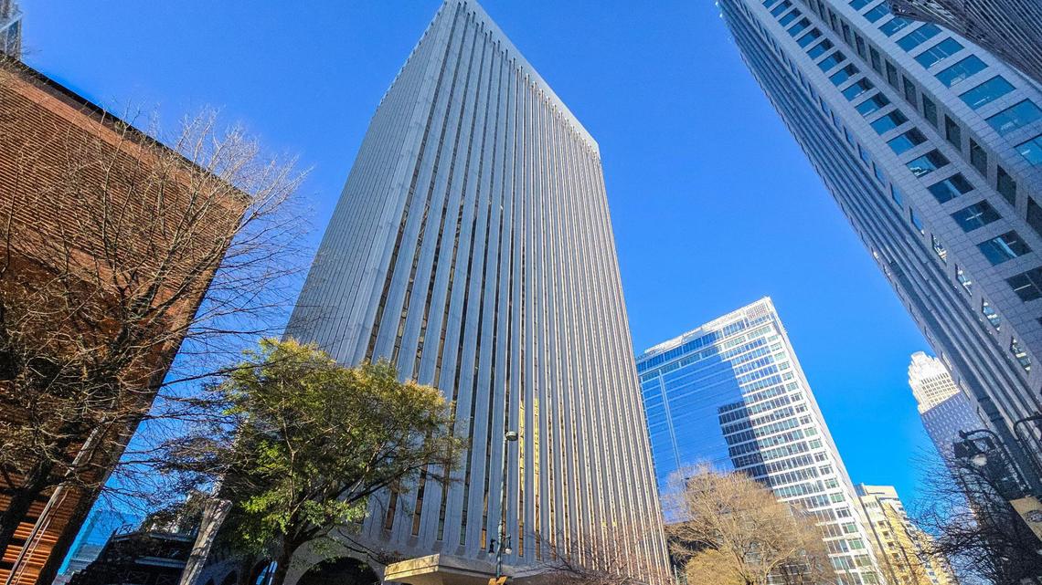 New life in Charlotte for old Wachovia Center tower: People will live there