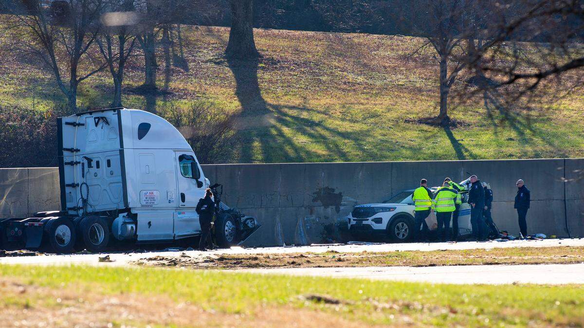 CMPD officer dies after tractor-trailers crash into police vehicles on I-85, chief says
