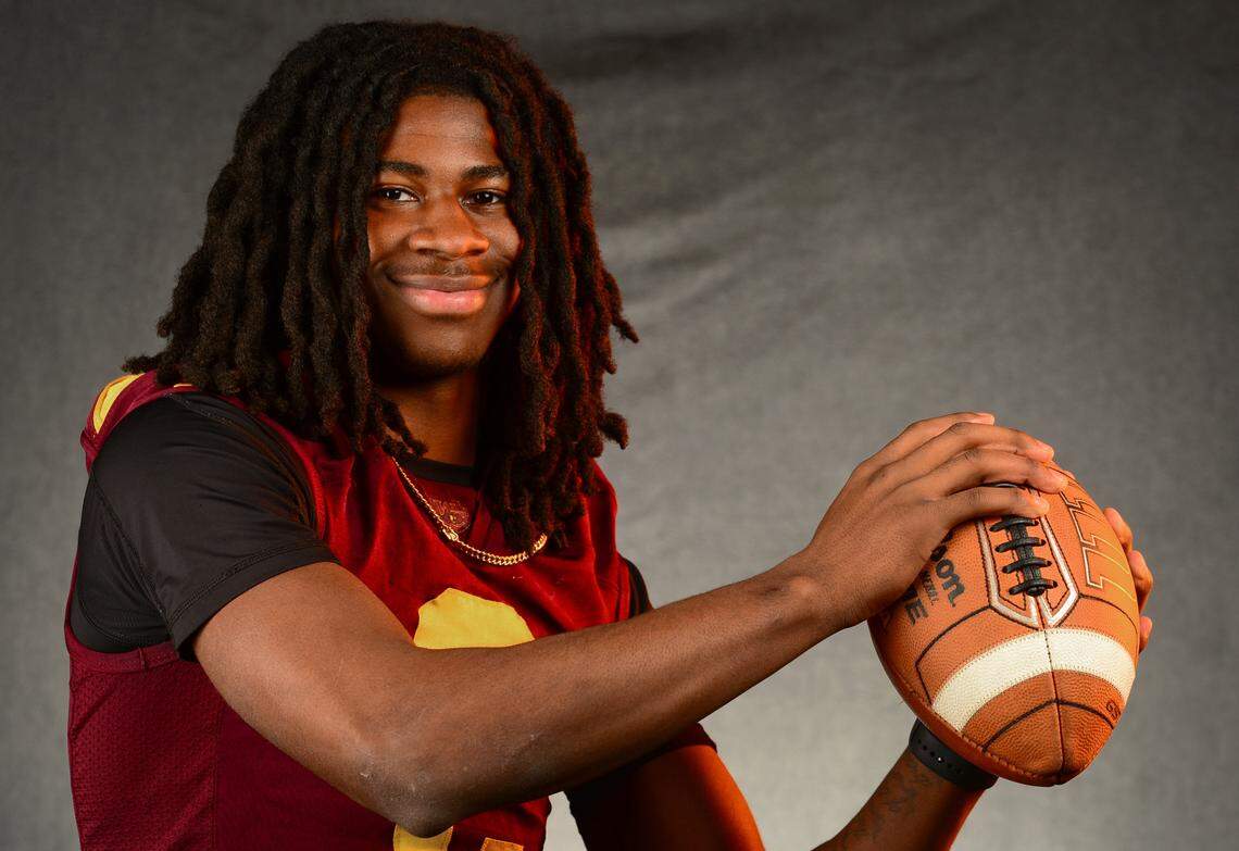 West Charlotte Lions wide receiver Donte Nicholson on Tuesday, December 9, 2025.