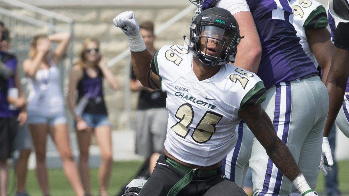 Former Charlotte 49ers defensive back Denzel Irvin (25) was recently hospitalized and is waiting for a heart transplant. (Photo by Sam Roberts)