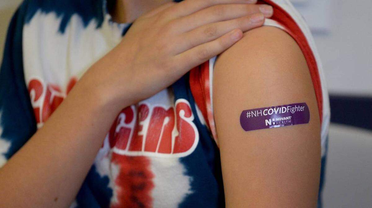 Some Charlotte-area colleges and universities will require students to be vaccinated for COVID-19 before returning to school. Others encourage vaccines but won’t mandate it.
