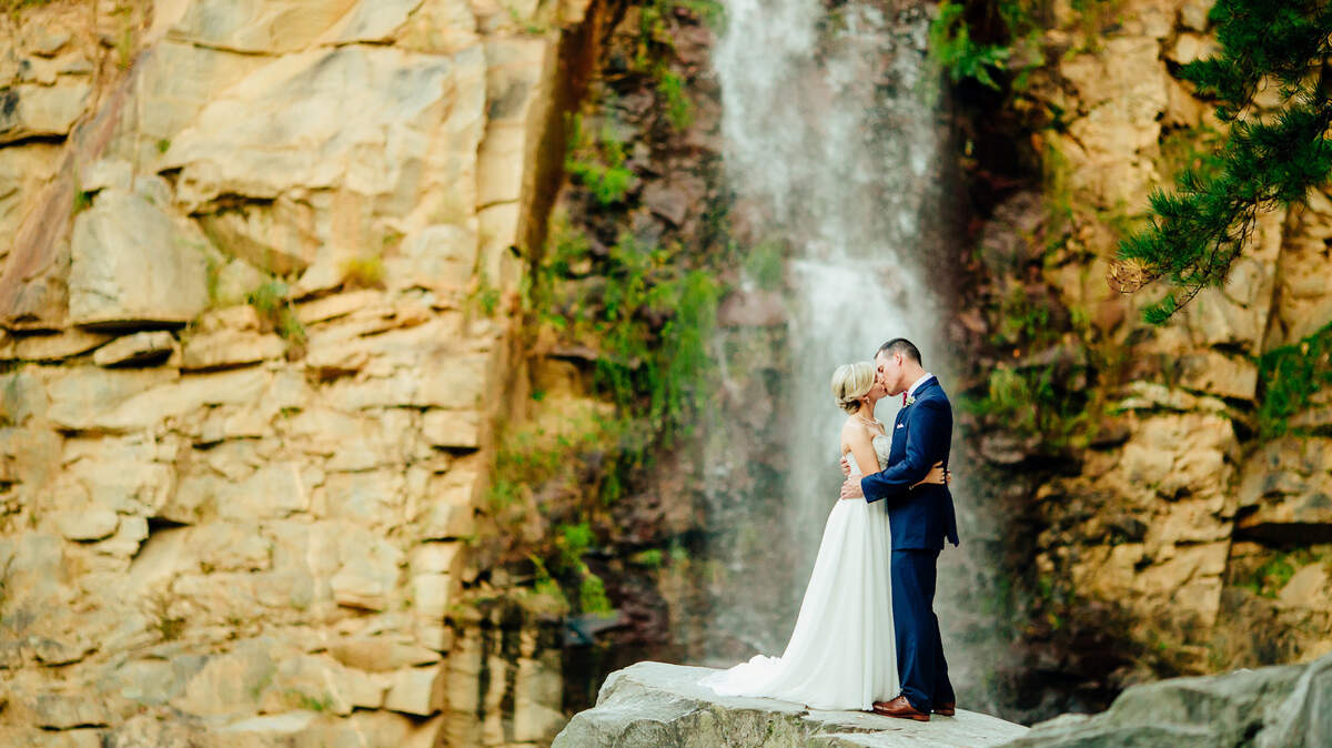 Carrigan Farms has multiple options for various sizes of weddings.