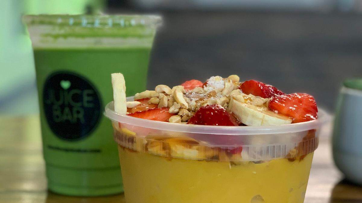 Juice Bar on Central Avenue serves smoothies, juice and smoothie bowls.
