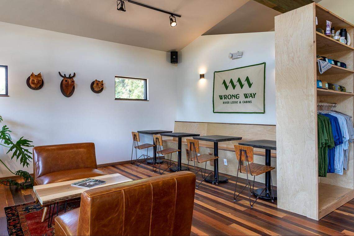 Wrong Way River Lodge & Cabins is located close to the River Arts District, downtown Asheville and Haywood Road in West Asheville.