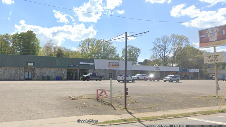 Man ‘acting irrationally’ outside Zumba class is confronted and shot, NC police say