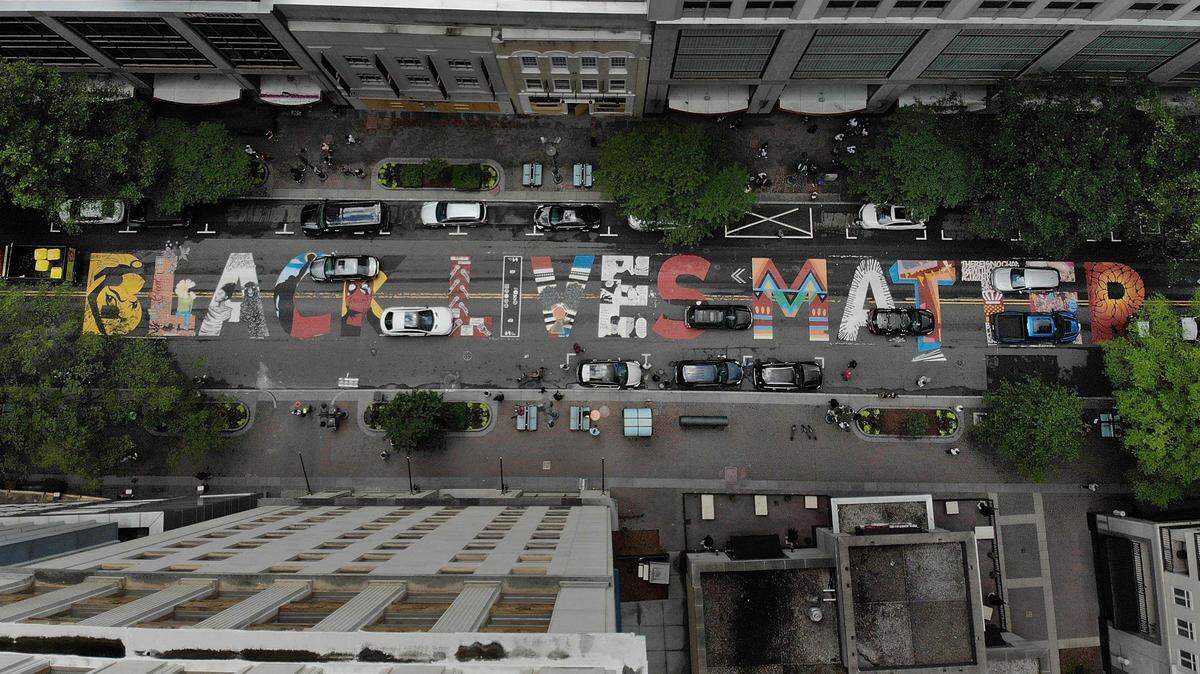 The Black Lives Matter mural in 2020. Sam Guzzie’s Brand the Moth nonprofit was one of several groups that collaborated with the city to produce it amid a summer of social justice protests.