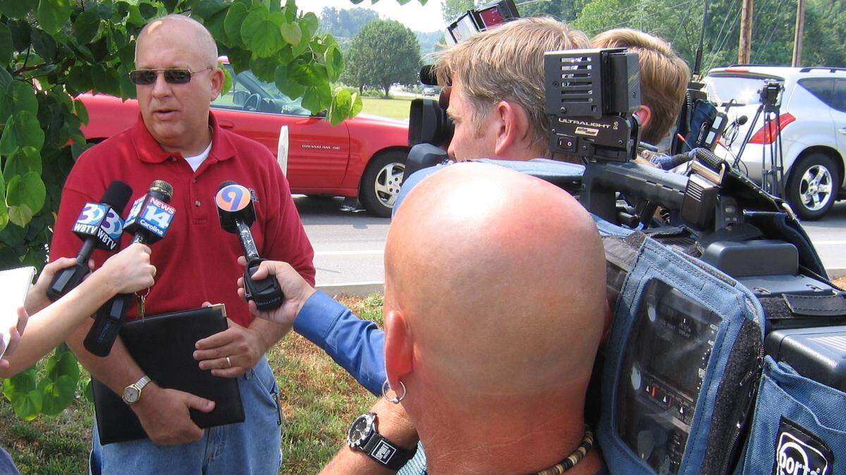 In this Charlotte Observer file photo from June 13, 2008, Concord Police Deputy Chief Guy Smith said two people were fatally shot that morning at the Sun Drop Bottling Co. near Branchview Drive and Cabarrus Avenue in Concord.