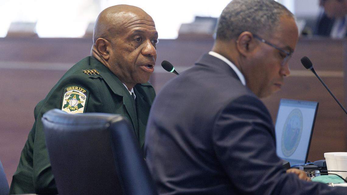 Fact check: Does Mecklenburg trail Wake in ICE pickups from county jails?