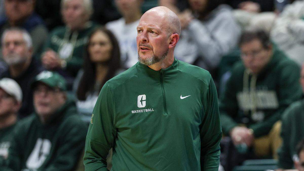 Charlotte head coach Aaron Fearne watches his team from the sideline during the gainst against Davidson at Dale F. Halton Arena in Charlotte, NC on Tuesday, November 11, 2025.