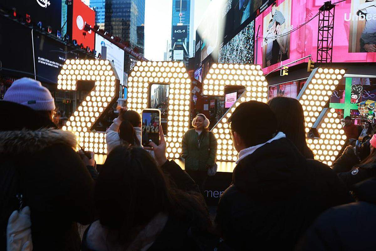 NEW YORK, NEW YORK - DECEMBER 18: The New Year's Eve ball drop numerals for 2026 are displayed in Times Square on December 18, 2025 in New York City. The numbers will be on display in Times Square from December 18 to December 22, before being hoisted to the top of One Times Square, where they'll light up when the ball drops to mark the beginning of 2026.  (Photo by Spencer Platt/Getty Images)