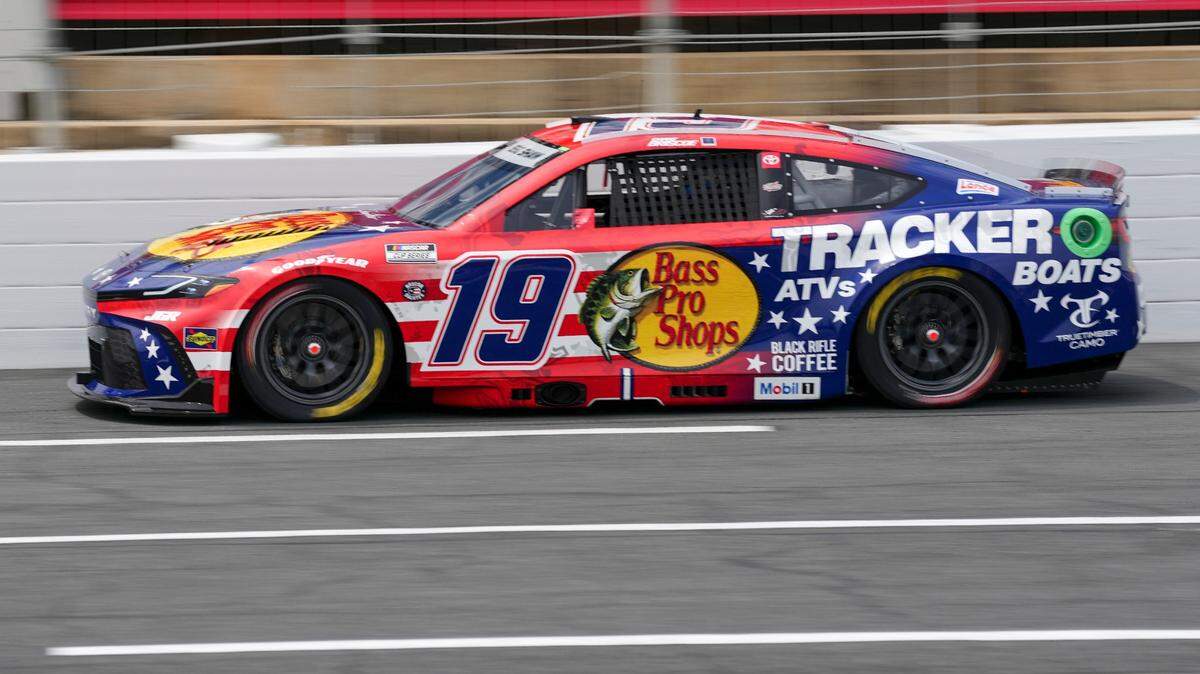 NASCAR Cup Series driver Chase Briscoe won the pole for the 2025 Coca-Cola 600 at Charlotte Motor Speedway.