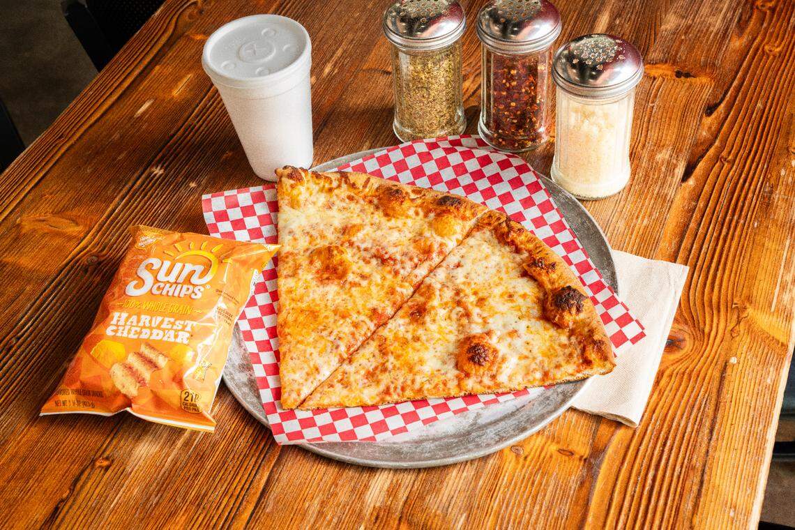 Pizzeria Sapienza owner Sal Sapienza’s favorite slices are cheese pizza.