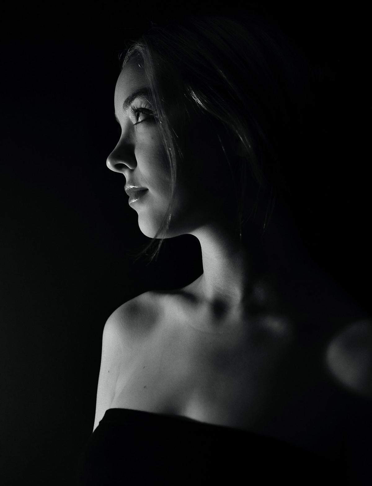 Title: Black and White Black and white profile of Alexis Young.