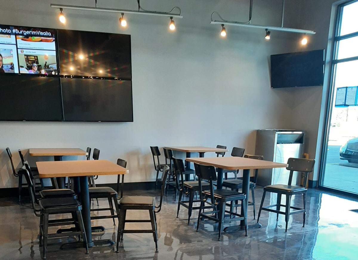BurgerIM’s fast-casual concept encourages you to order your burger or sandwich any way you want.