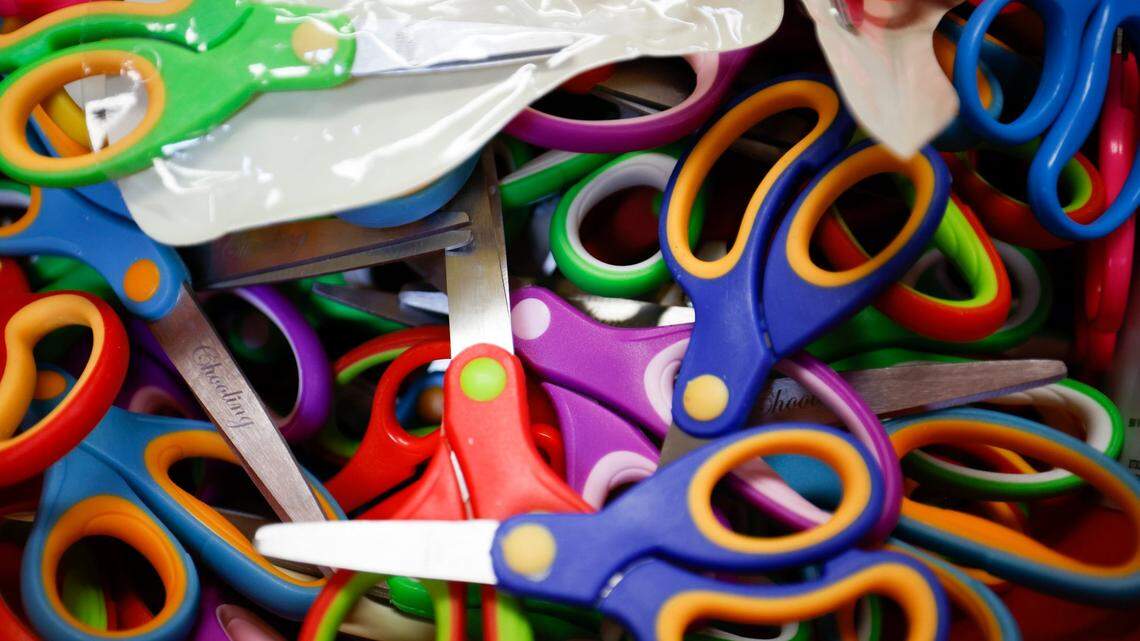 A Raleigh retail store offering craft supplies, workbooks, puzzles and other items is closing.