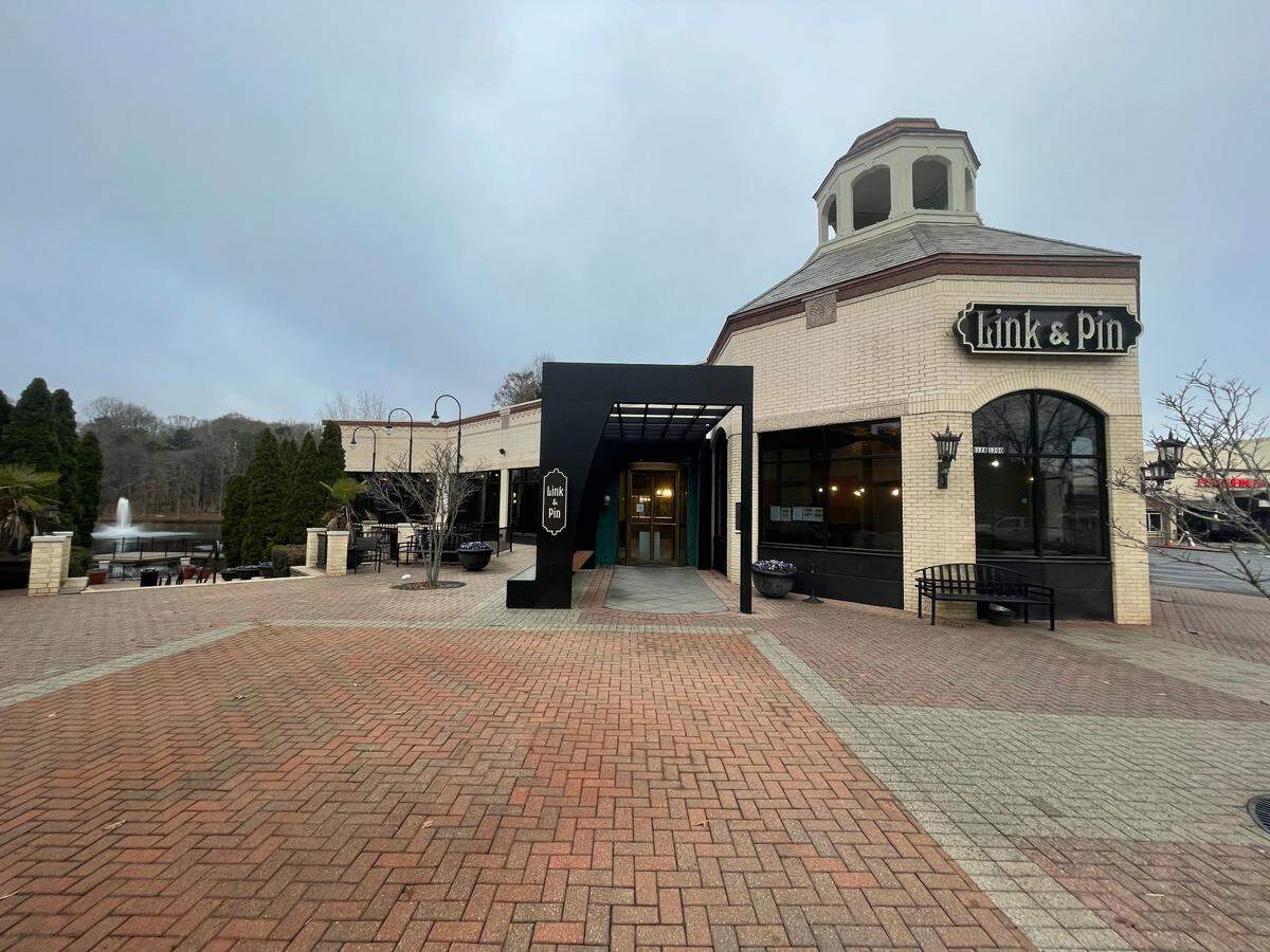 Link & Pin will open in February in the former Mickey & Mooch location at The Arboretum in Charlotte’s South Park.