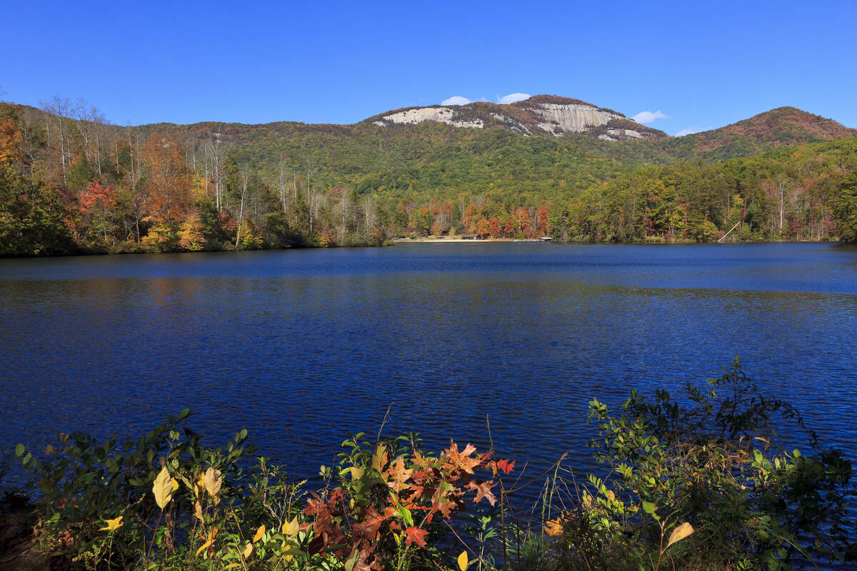 Pinnacle Lake at Table Rock State Park in the fall.