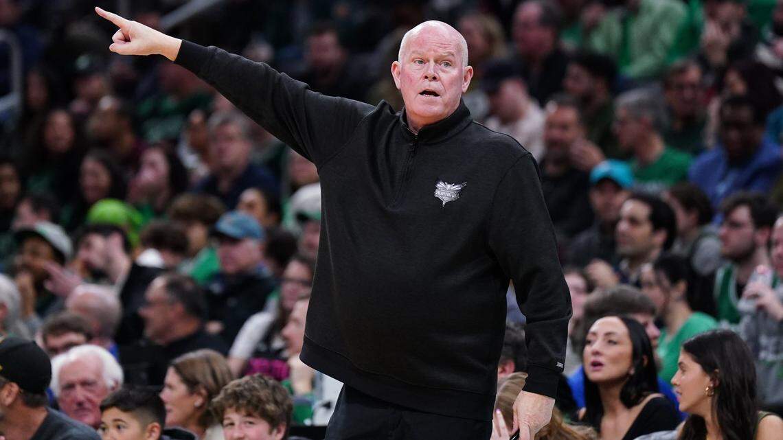 Charlotte Hornets head coach Steve Clifford watches from the sideline as the Hornets take on the Boston Celtics at TD Garden.