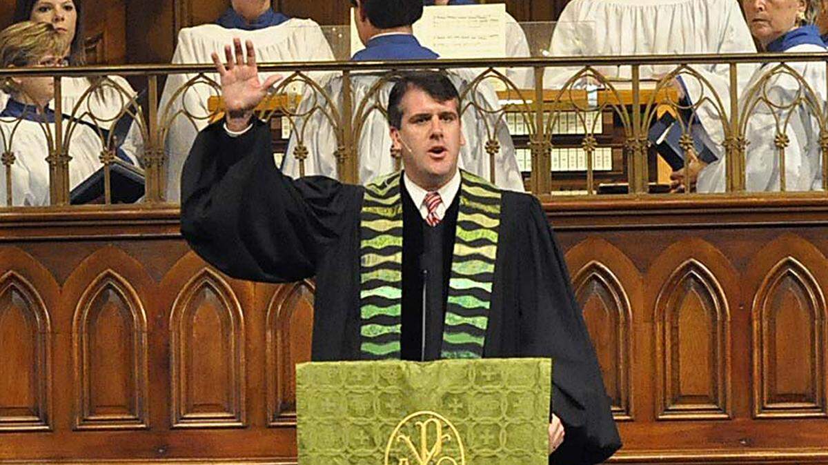 Senior Pastor Pen Peery was ousted from First Presbyterian Church of Charlotte.
