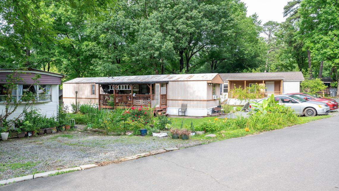 ‘Our hands are tied’: City approves plan to displace Charlotte mobile home park