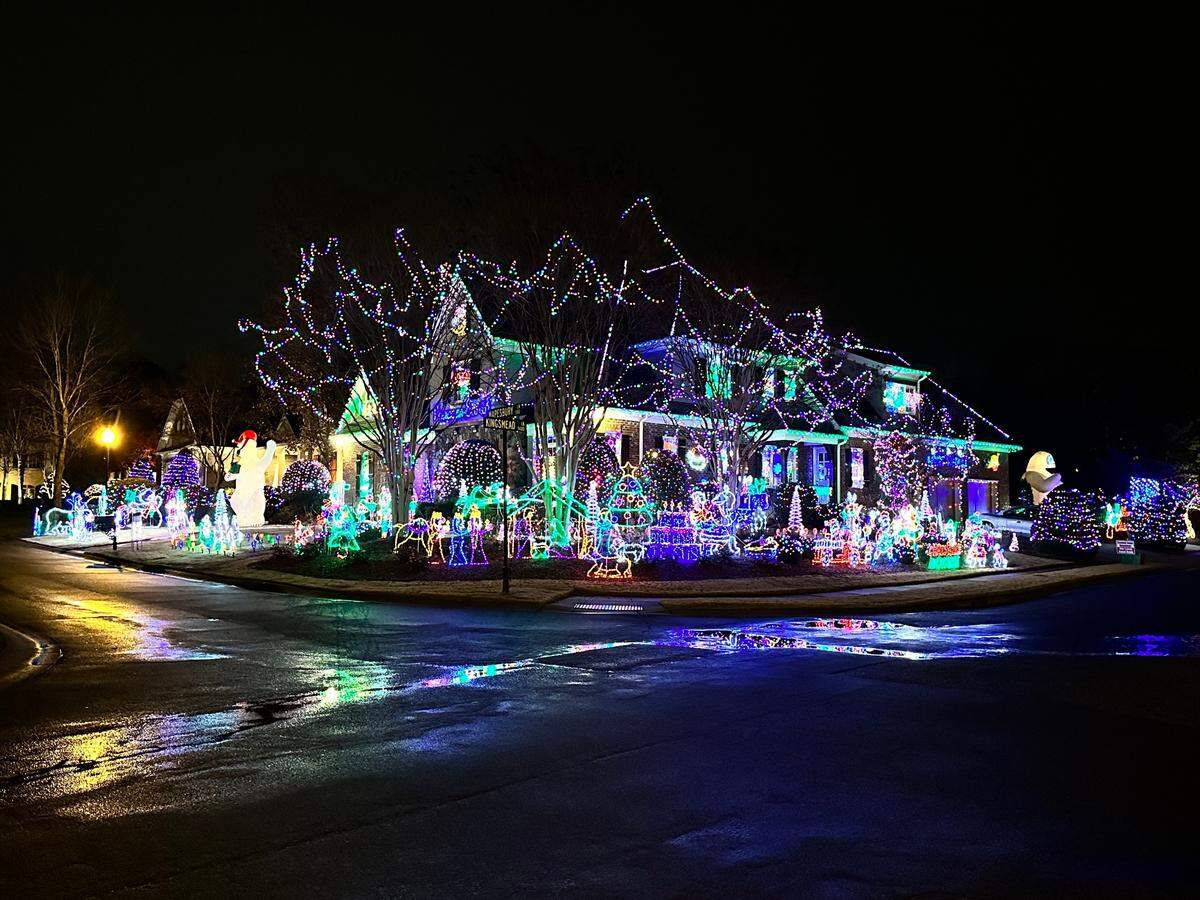 1007 Mapesbury Lane in Waxhaw
