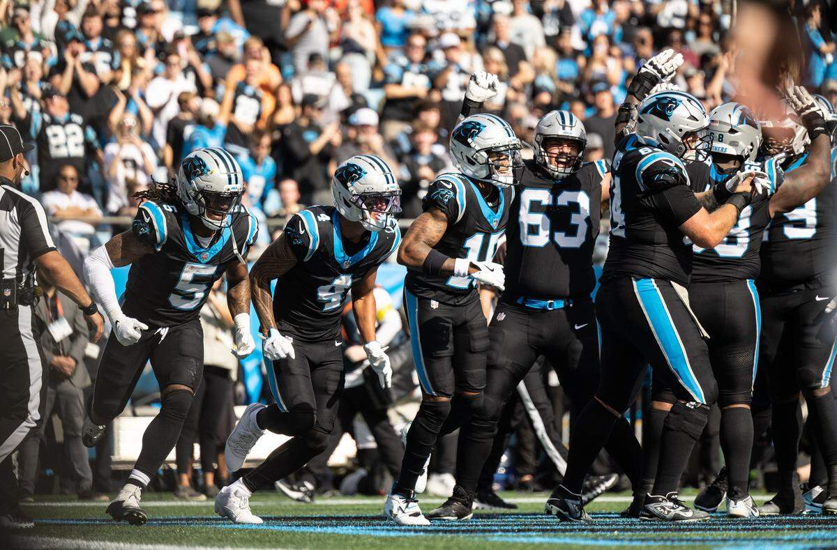 Carolina Panthers celebrate a touchdown against the New Orleans Saints at The Bank of America Stadium in Charlotte, N.C., on Sunday, November 9, 2025.