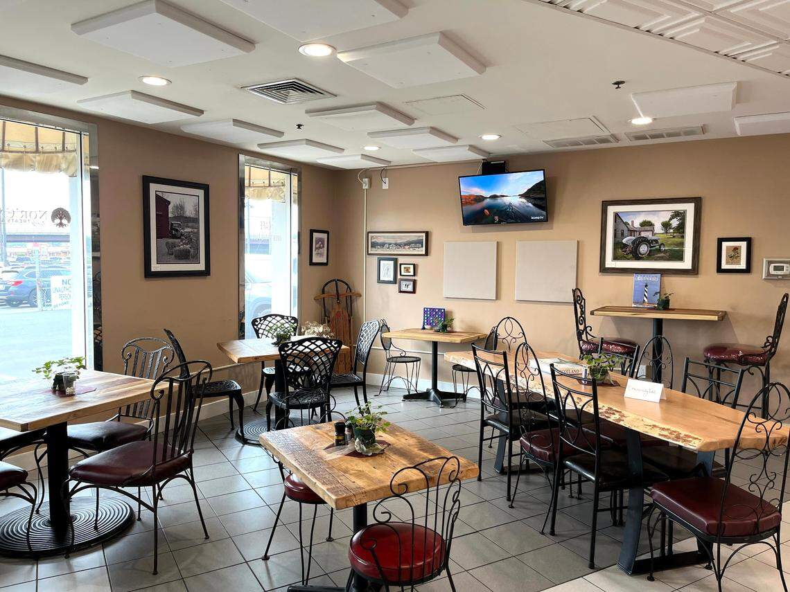 Nor’East Family Treats & Eats’ dining room.