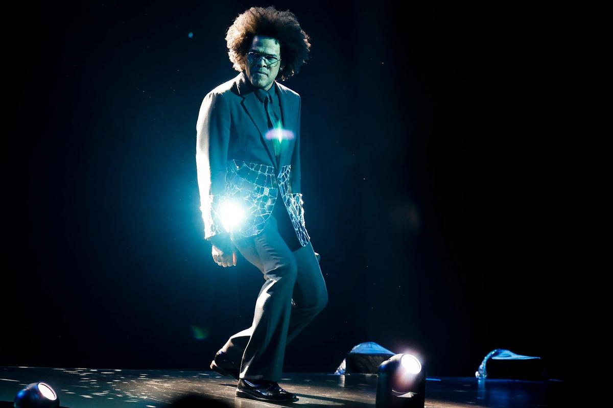 Maxwell performs on stage during The Night Tour at the Spectrum Center in Charlotte, N.C., Thursday, March 17, 2022.