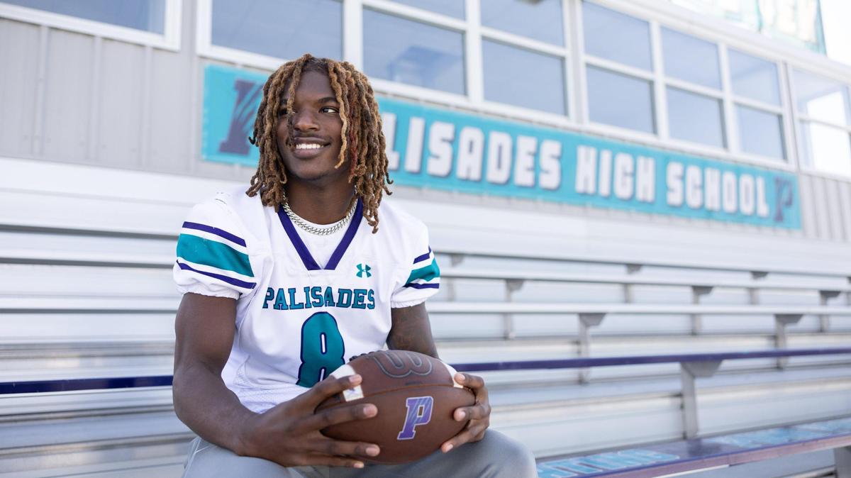 Palisades linebacker, Kendric Davis, poses for.a portrait at Palisades High School in Charlotte, N.C. on Tuesday, October 15, 2024.