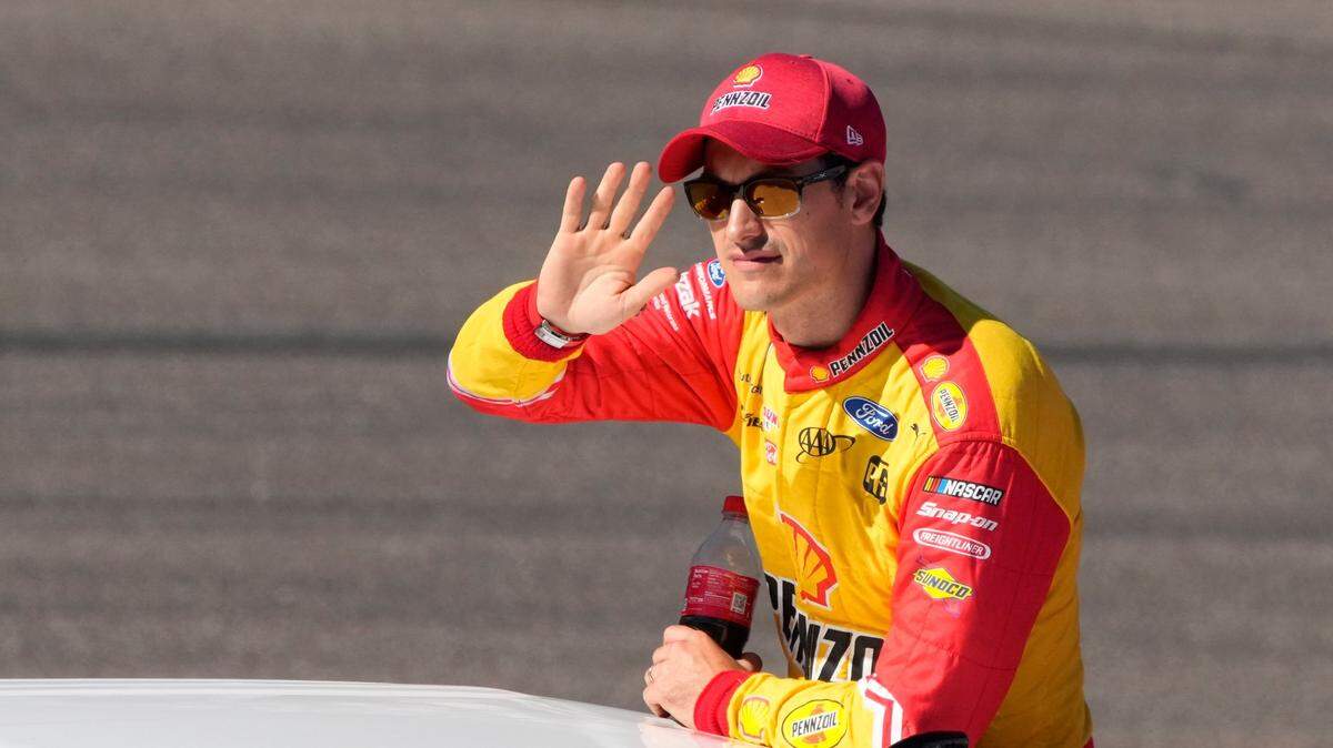 Joey Logano during the NASCAR Series auto race Sunday, Nov. 6, 2022, in Avondale, Ariz. (AP Photo/Rick Scuteri)