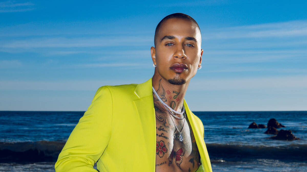 Javonte Rose currently resides in Los Angeles and works as a model, author, actor and business owner