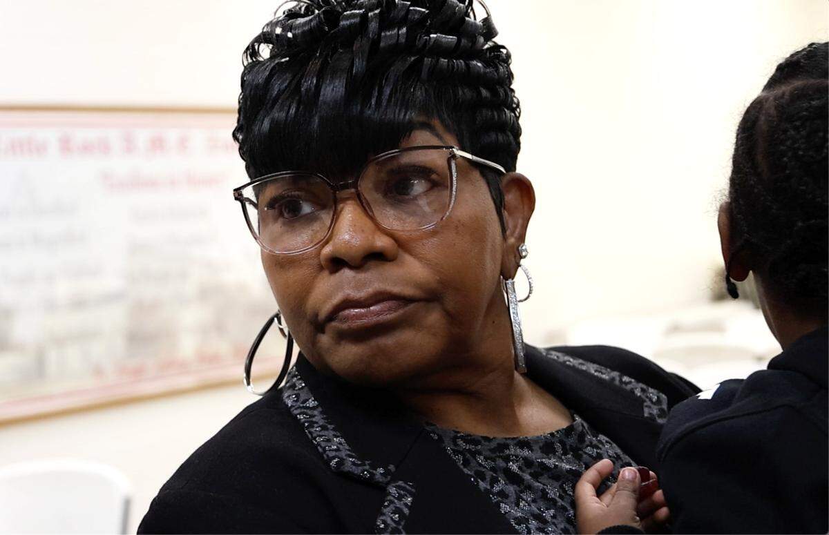 Sallamondra Robinson, the mother of Shanquella Robinson, who mysteriously died in Cabo, Mexico, addressed the press on Tuesday morning.