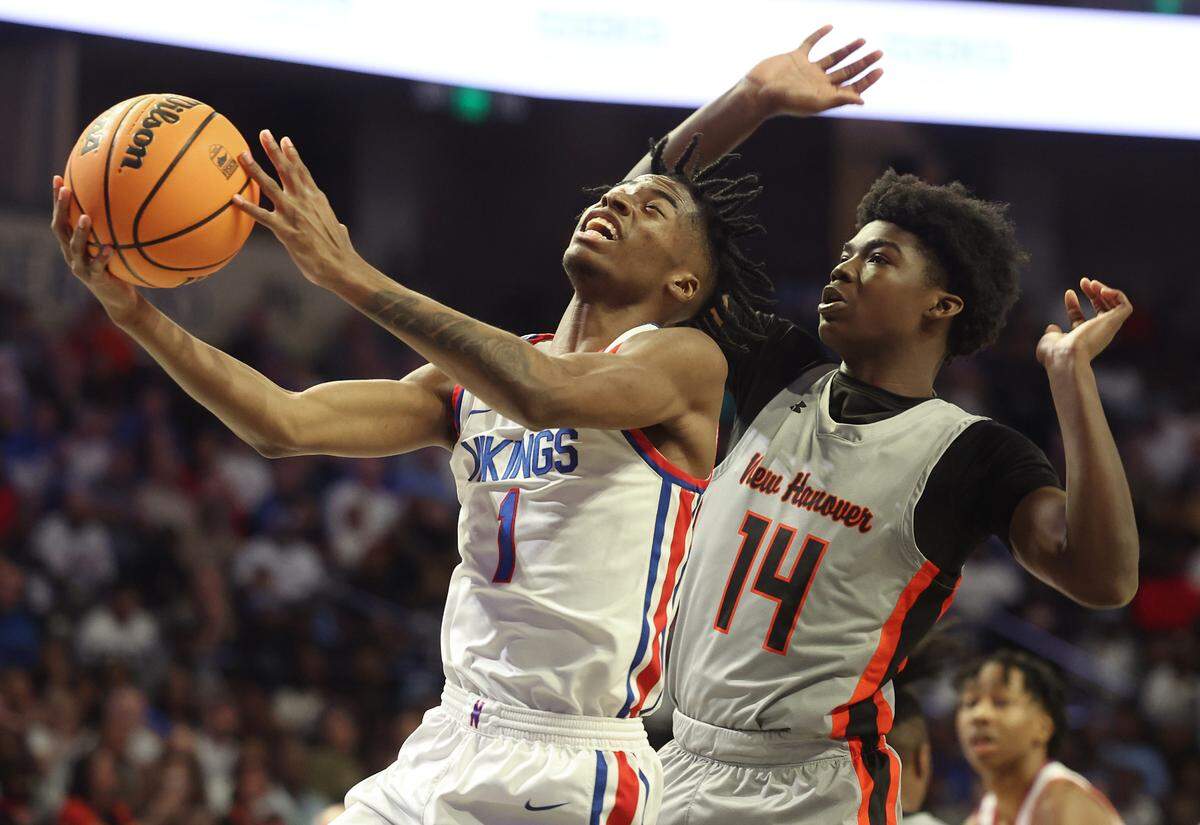 North Mecklenburg’s Chadlyn Traylor goes up for a layup in Saturday’s NCHSAA 4A state final in Winston-Salem