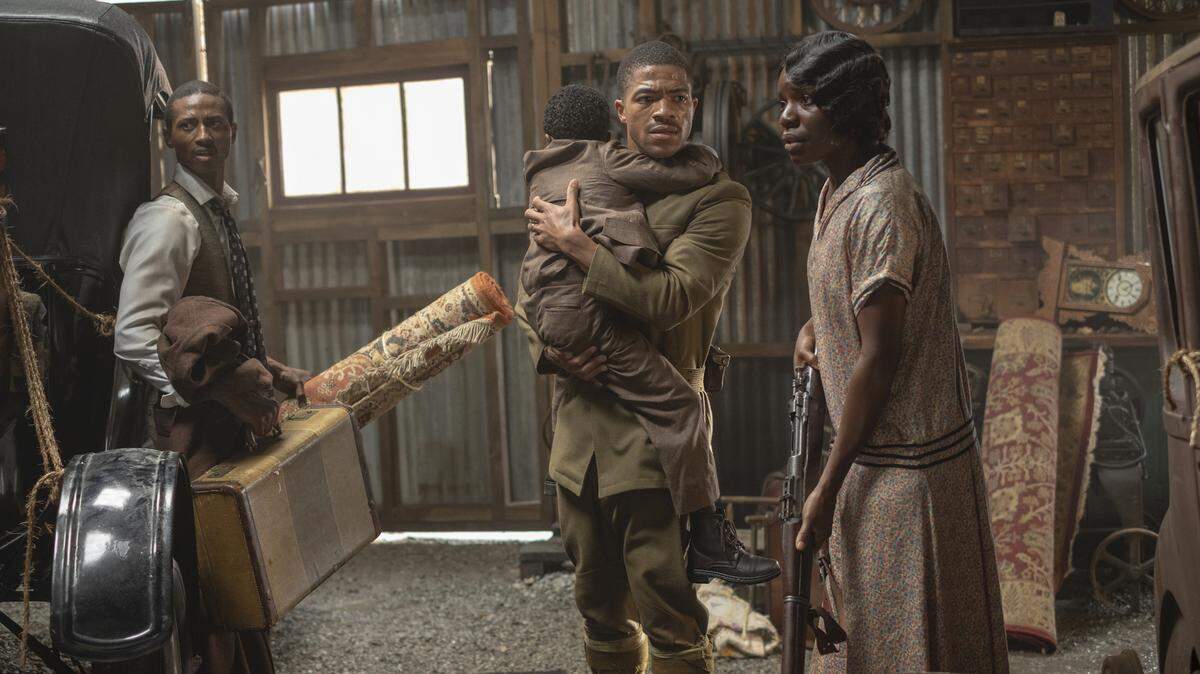 Alexis Louder appeared in five episodes of HBO’s “Watchmen,” including in this key early scene with Dajour Ashwood and Steven Norfleet. She plays Ruth Williams, and is trying to help her son flee to safety amid a racist massacre.