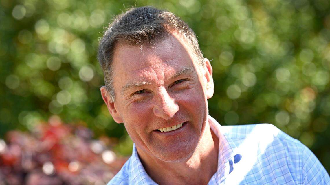 Ex-Panther Walls scores win at Quail Hollow putting event