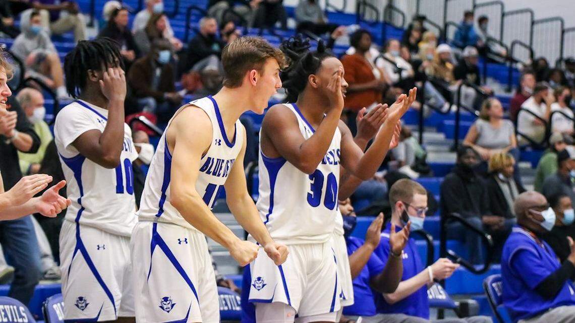 Player ejection to leave Mooresville High shorthanded for Friday’s Lake Norman game