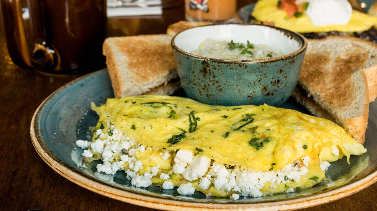 Early Girl’s goat cheese omelet.