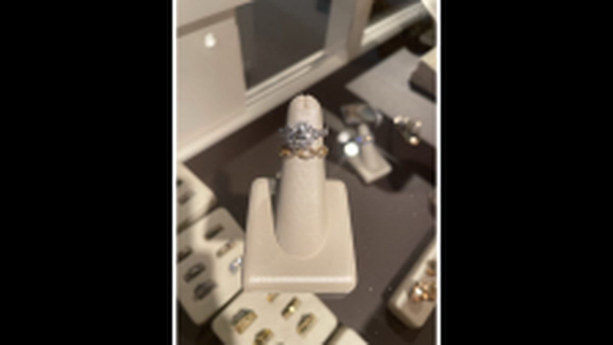 A Lake Norman woman’s $12,000 diamond engagement ring remains missing weeks before her wedding..