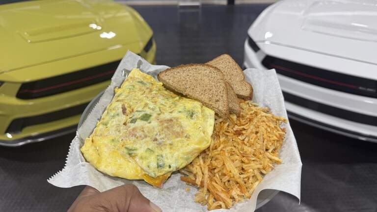 I tried the food at a Charlotte-area car dealership. Here’s what I got for $25