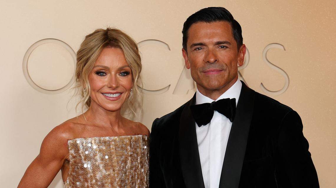 Why Kelly Ripa and Mark Consuelos Sleep in a ‘Freezing’ Room and Use Body Pillows