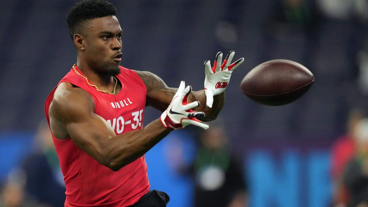 Mississippi wide receiver Jonathan Mingo (WO35) participates in drills at Lucas Oil Stadium.