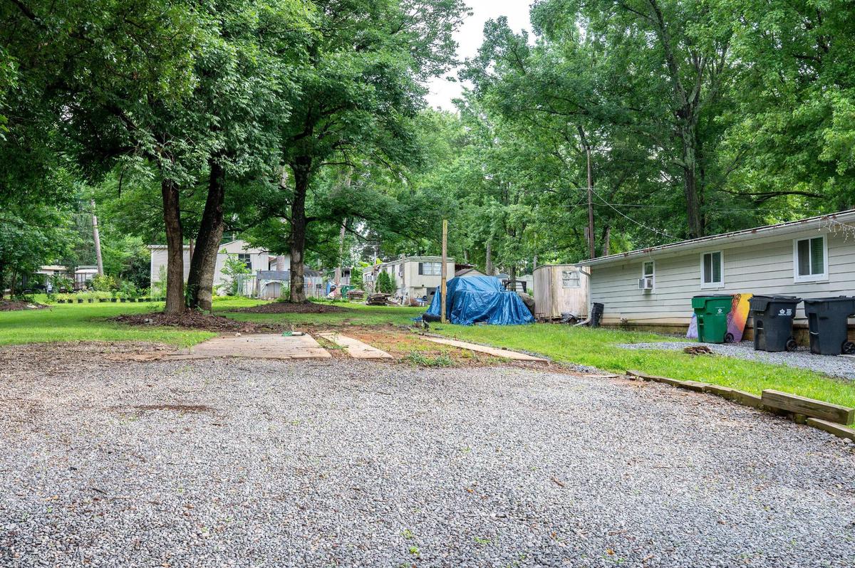 It could cost a resident up to $10,000 to move their mobile home. 